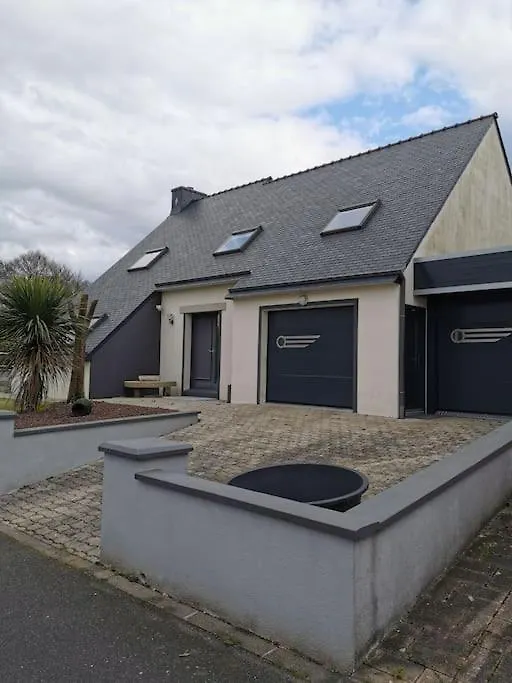 Maison Avec Jacuzzi Et Jardin Landivisiau
