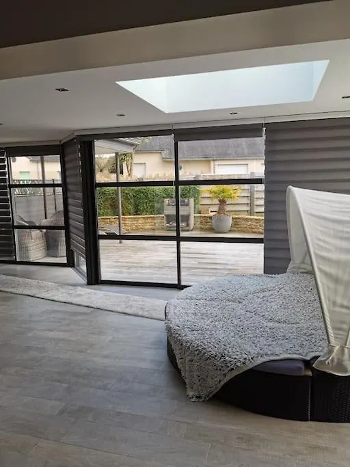 Βίλα Maison Avec Jacuzzi Et Jardin Landivisiau